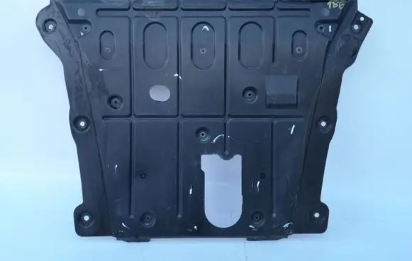 Dacia Duster II Engine splash shield/under tray 758922676R