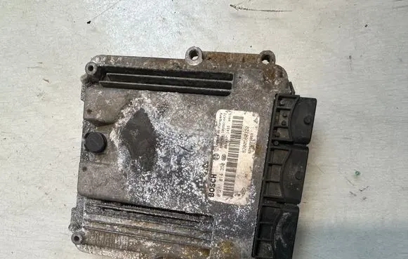 Renault Espace - Grand espace IV Engine control unit/module 0281014350 8200560320 8200773853