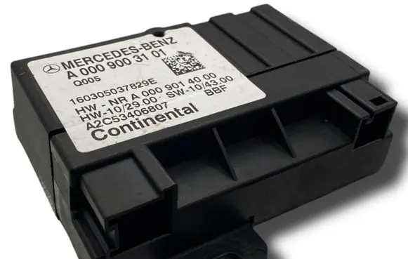 Mercedes-Benz A W176 Central body control module A3188 A0009003101