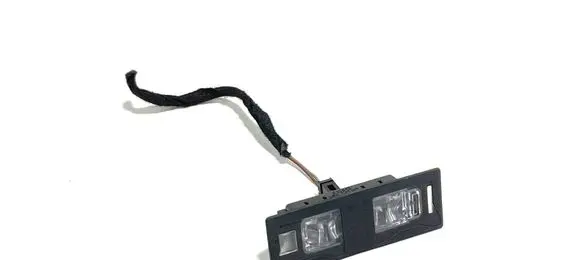 Audi Q3 F3 Number plate light 8W6943021A 39996