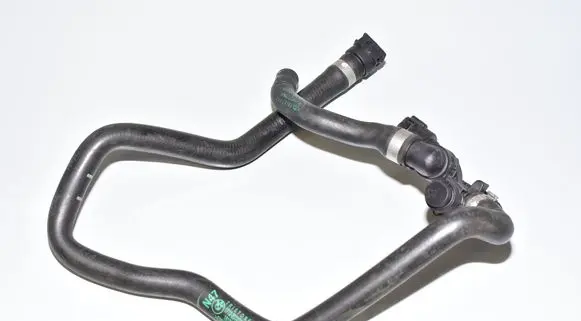 BMW 5 E60 E61 Engine coolant pipe/hose 8514244 8511761
