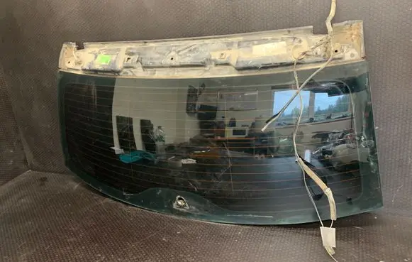 Volkswagen Touareg I Rear windscreen/windshield window 7L6845211