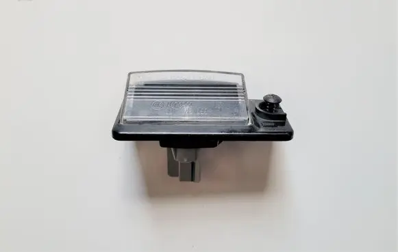Nissan Rogue Number plate light 265108991D A073927