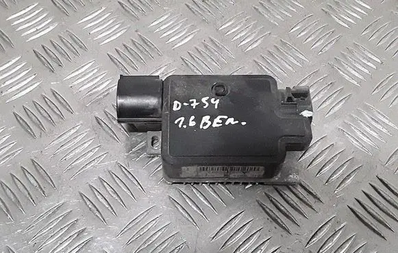 Ford Focus Coolant fan relay 940002904