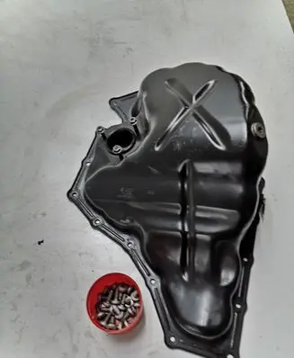 Audi A5 8T 8F Oil sump 06H103600R