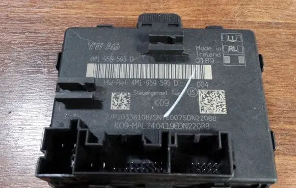 Audi A7 S7 4K8 Door control unit/module 4M1959595D