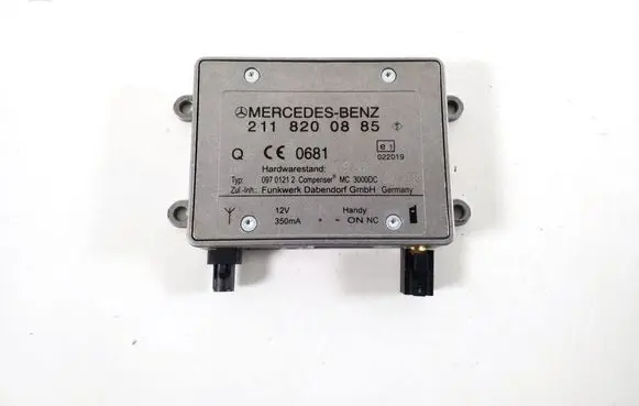 Mercedes-Benz ML W164 Aerial antenna amplifier A2118200885