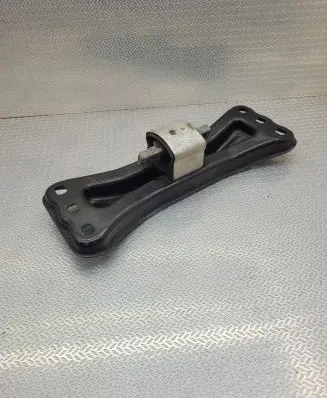 Mercedes-Benz E A207 Gearbox mounting bracket A2072420301