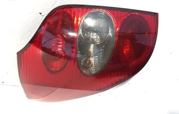 Renault Laguna II Rear/tail lights 8200002471