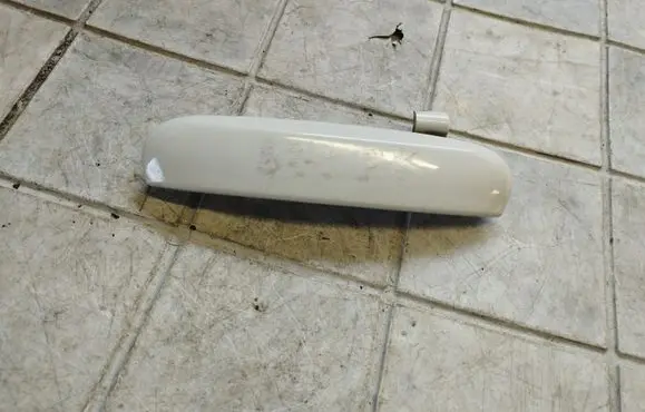 Mitsubishi Colt Front door exterior handle