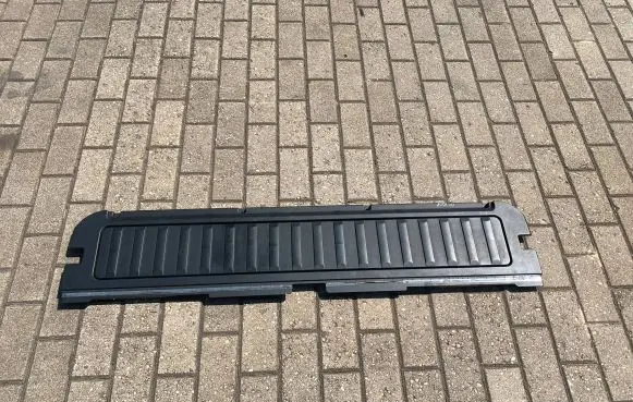 BMW X5 E53 Bottom trim 8243504