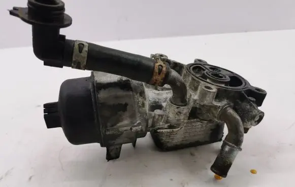 Citroen DS4 Oil filter mounting bracket 9685997780