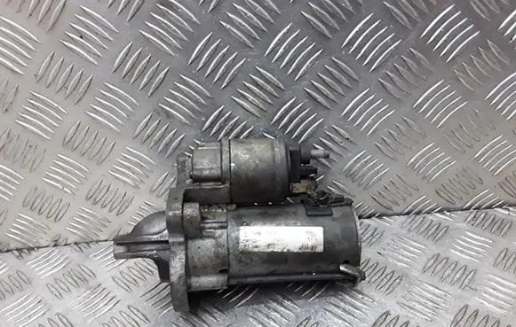 Ford Fiesta Starter motor 8v2111000ae
