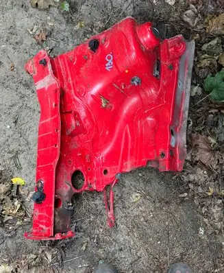 Volkswagen Polo Front side member braknumeruczci