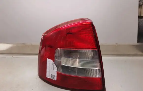 Skoda Octavia Mk2 (1Z) Rear/tail lights 1Z5945095B