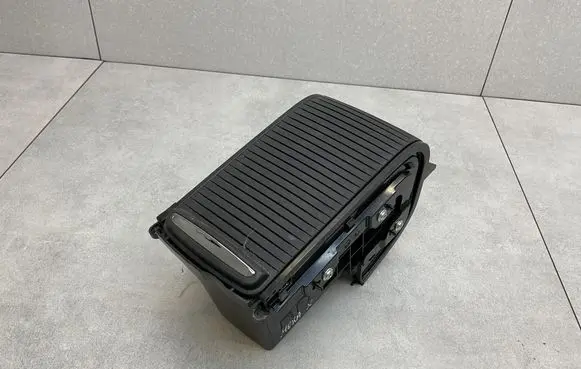Opel Mokka X Glove box central console AVF45423