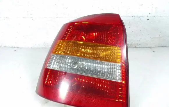 Opel Astra G Rear/tail lights 90521542
