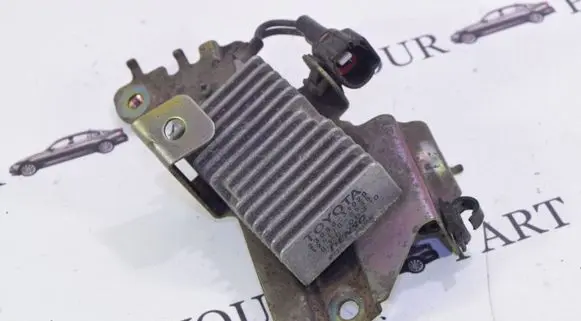 Lexus GS 300 350 430 450H Fuel injection pump control unit/module 2308031020