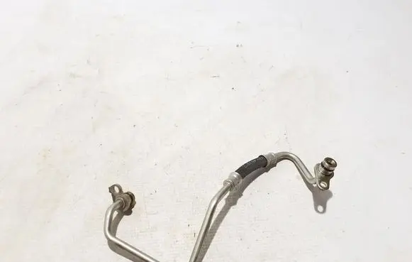 BMW 4 G22 G23 G24 G26 Turbo turbocharger oiling pipe/hose 8679019