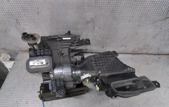 Peugeot 107 Interior heater climate box assembly 870100H090G