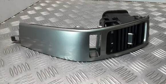 Dash center air vent grill