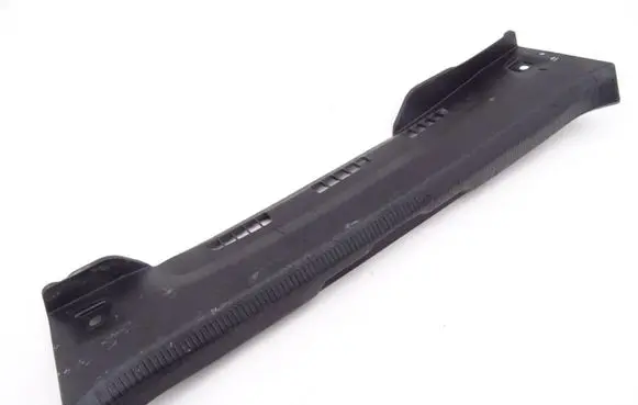 Peugeot 207 Front sill (body part) 9686037477