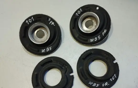 Volkswagen PASSAT B5 Front coil spring rubber mount 8D0412109D