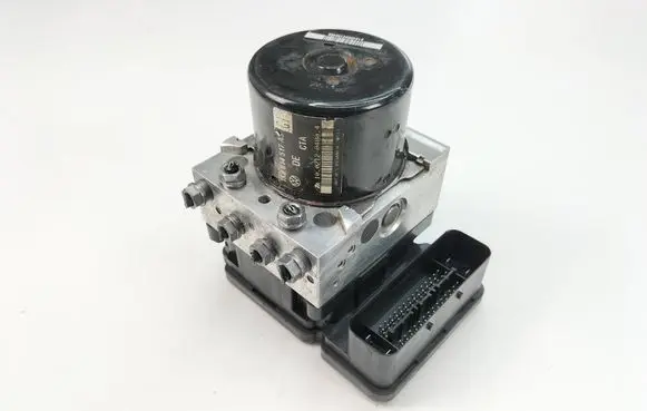 Volkswagen Golf VI ABS Pump 1K0907379AH 1K0614517AS