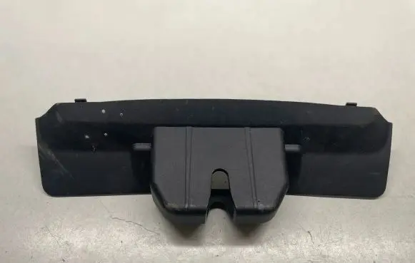 Porsche Cayenne (92A) Tailgate/boot lid lock trim 7P5827520E