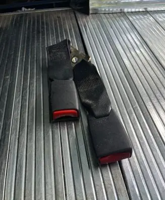 Toyota Corolla E120 E130 Middle seatbelt buckle (rear) 73115