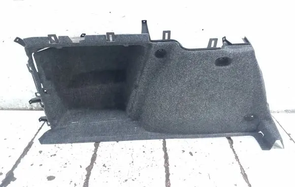 Skoda Octavia Mk2 (1Z) Trunk/boot side trim panel 1Z9867427M