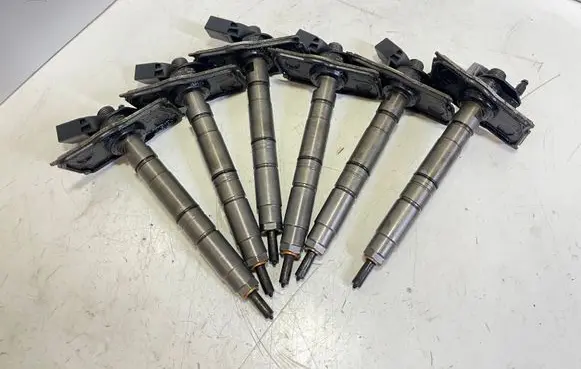 Volkswagen Phaeton Fuel injectors set 059130 0445115 277BD