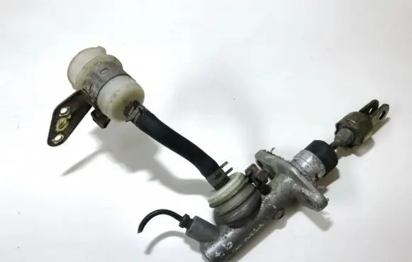 Hyundai Coupe Clutch master cylinder