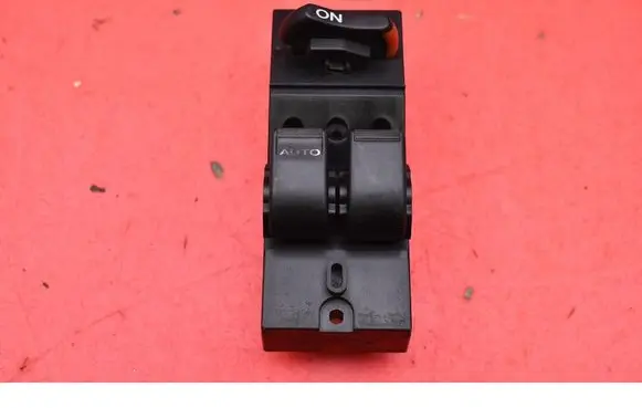 Honda HR-V Electric window control switch 35750S2HG01