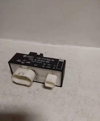 Volkswagen Polo Coolant fan relay 1J0919506M 898967000