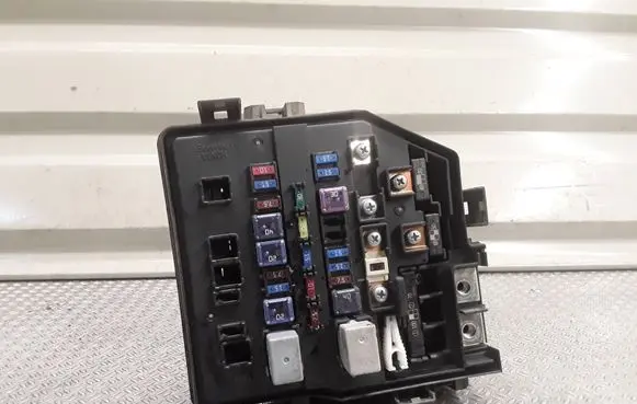 Honda Civic Fuse module 01SMGE01
