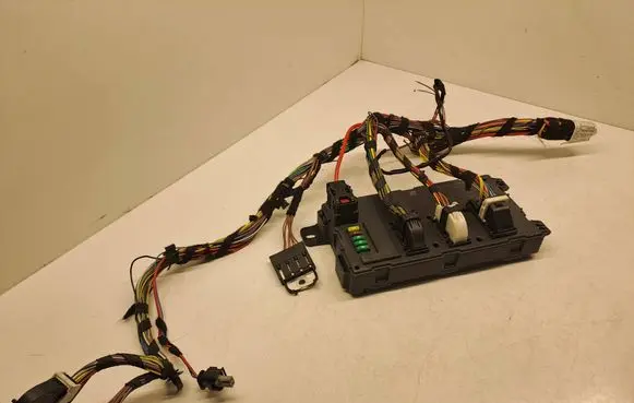 BMW 4 F32 F33 Fuse module 61359329701 00000F4A A2C30450117