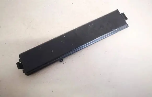 Toyota Verso Fuse box cover