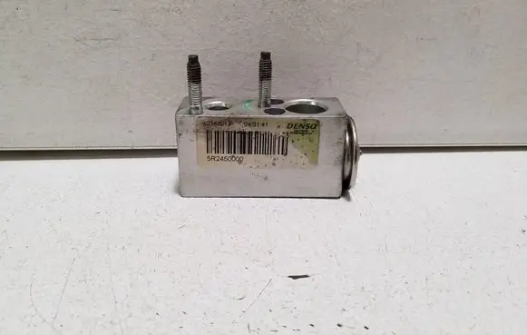 Fiat 500L Air conditioning (A/C) expansion valve 5R2450000 A31101600