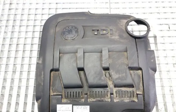 Skoda Roomster (5J) Engine cover (trim) 03P103925C