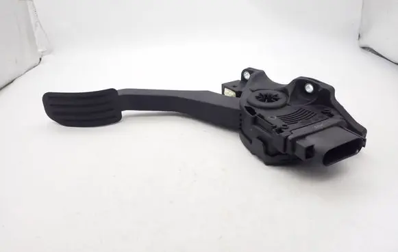 Volvo S60 Accelerator throttle pedal 31329062 6PV01083416