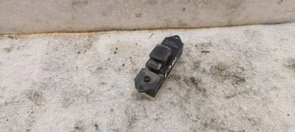 Mitsubishi Grandis Electric window control switch 8608A023 515142