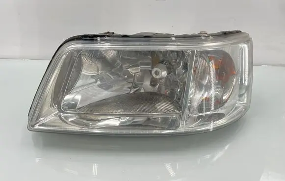 Volkswagen Transporter - Caravelle T5 Headlight/headlamp 0301191301 7H1941015J