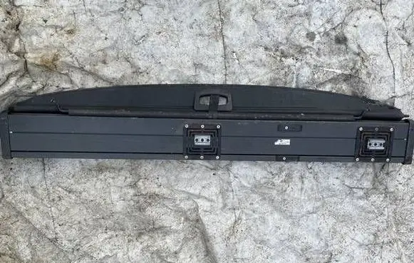 Parcel shelf