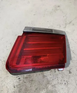 BMW 7 F01 F02 F03 F04 Tailgate rear/tail lights 7182205