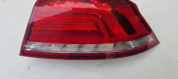 Volkswagen PASSAT B8 Rear/tail lights 3G5945312