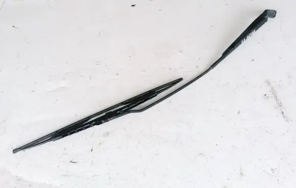 Skoda Octavia Mk1 (1U) Front wiper blade arm