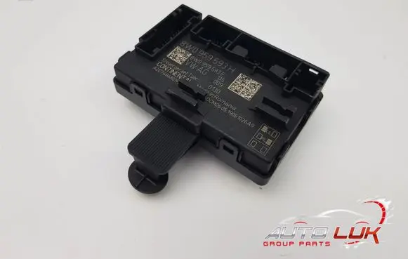 Audi A4 S4 B9 8W Alarm system siren 