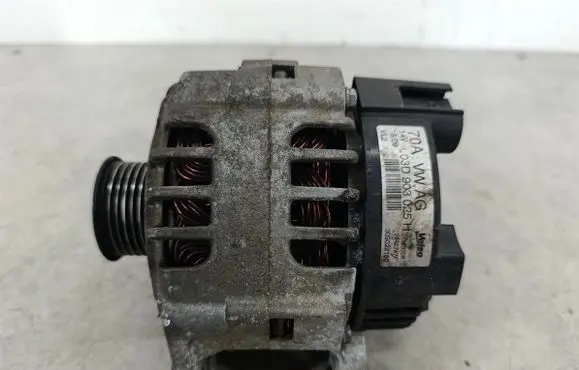 Volkswagen Fox Generator/alternator 03D903025H