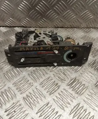 Mazda 121 Climate control unit